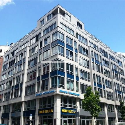 Imposanter Neubau