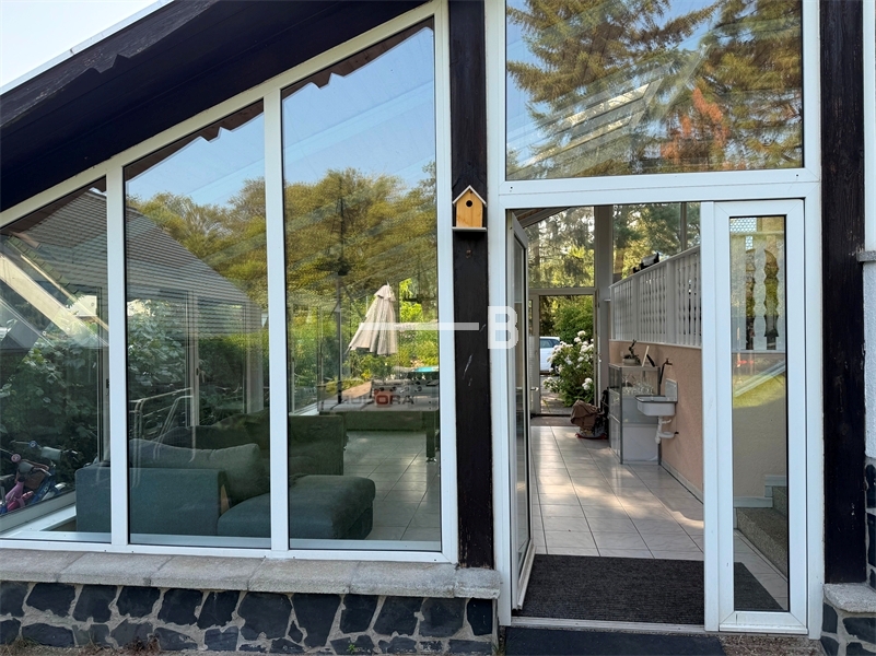 Wintergarten Gartenseite